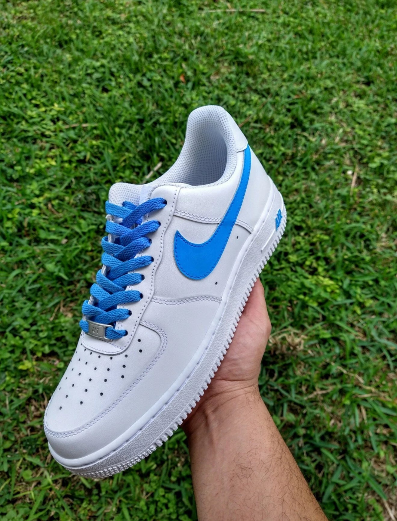 Minimalist custom